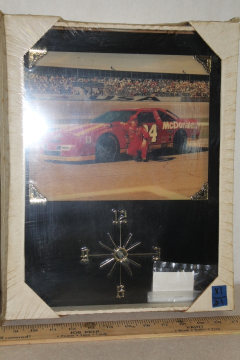 lot 31 image: Clock - Bill Elliott # 94 Nascar