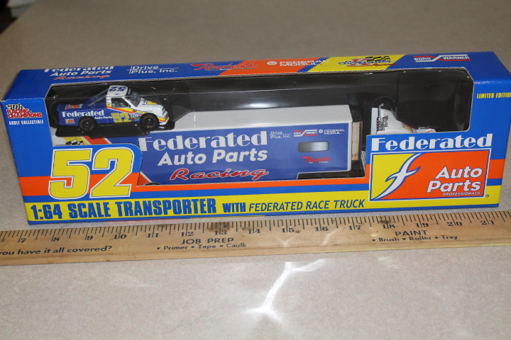 lot 39 image: #52 Federated Auto Parts Racing - Transporter w race truck - NIB