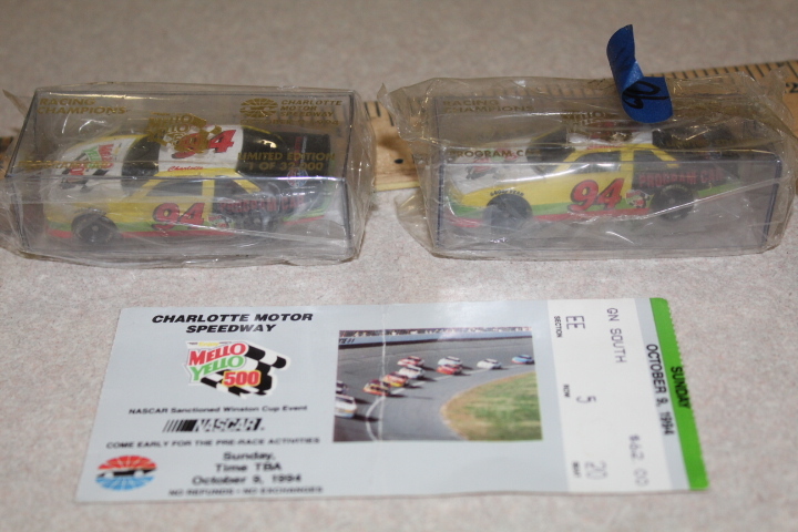 lot 40 image: Charlotte Motor Speedway LOT - October 9, 1994
