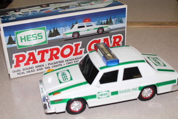 lot 64 image: HESS Patrol Car - NIB