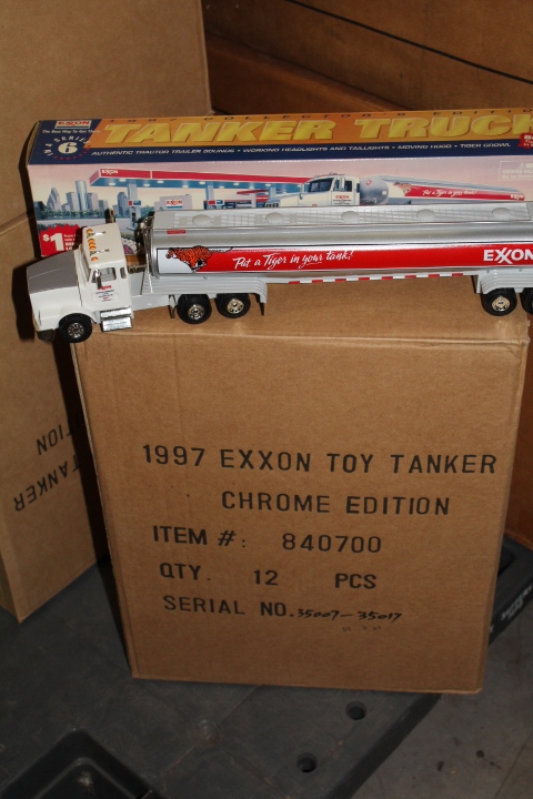 lot 74 image: 1997 Exxon Collectors Edition Tanker Truck - NIB
