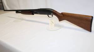 lot 17 image: Winchester Model 12 - 12 gauge Pump Action