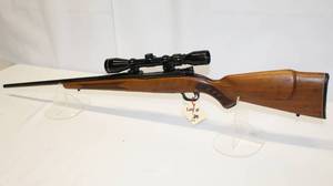 lot 25 image: Winchester Model 70XTR  7mm Rem Mag