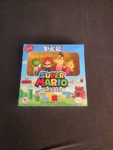 lot 42 image: Super Mario Pez Gift set sealed