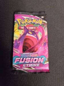 lot 17 image: 1 Sealed Booster Pack of Fusion Strike Pokmon Cards