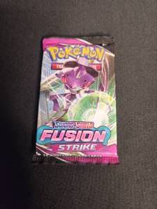 lot 20 image: 1 Sealed Booster Pack of Fusion Strike Pokmon Cards