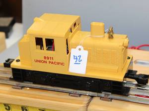 lot 142 image: UP  Diesel Switcher Locomotive