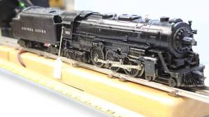 lot 42 image: Postwar Hudson Steam Locomotive & Whistle Tender
