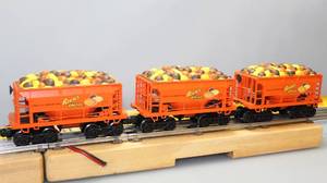 lot 31 image: Reeses PiecesHopper Car Collection (3 Cars)