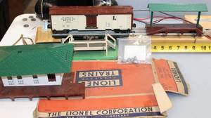 lot 89 image: Operating Milk Car with Platform