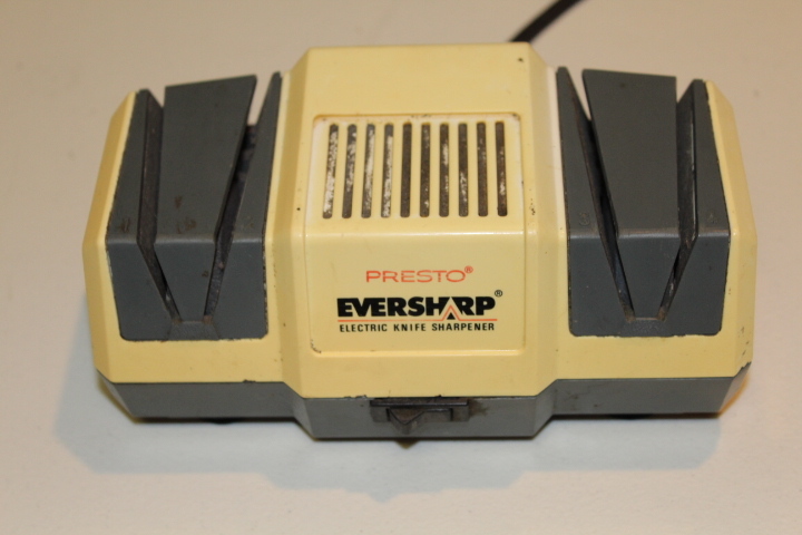 lot 34 image: Electric Knife Sharpener