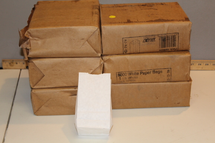 lot 115 image: Paper bags