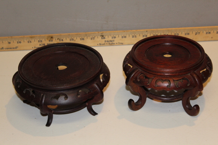 lot 129 image: Candle bases