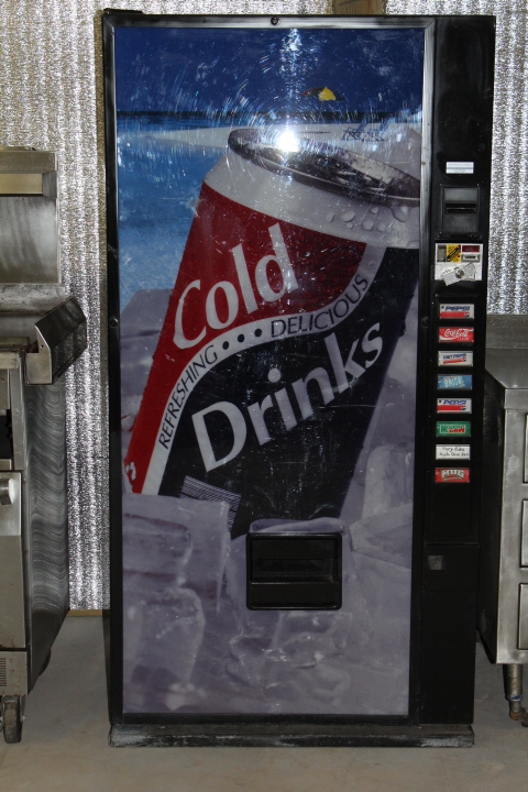 lot 25 image: Soda vending machine