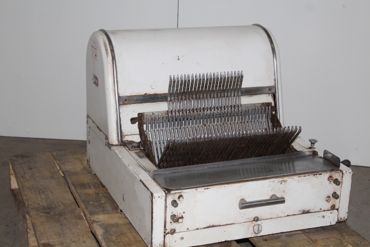 lot 28 image: US Berkel Bread Slicer