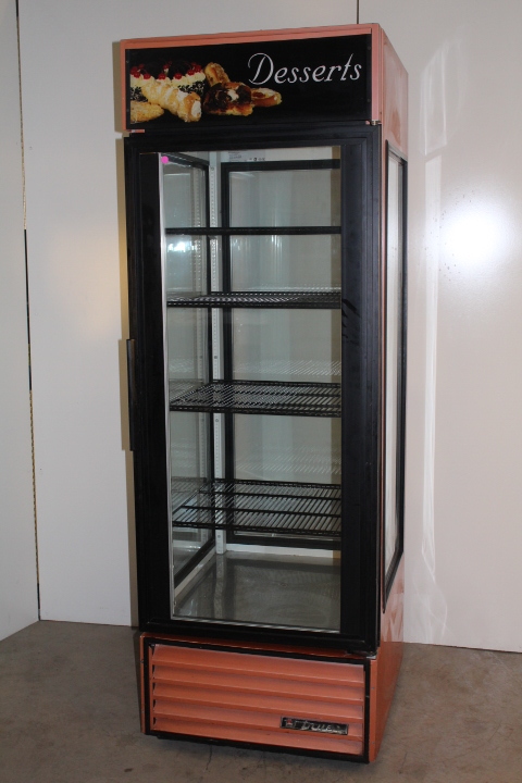 lot 6 image: Dessert Case by True