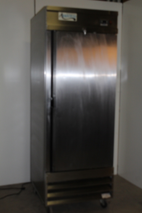 lot 30 image: 1 Door FREEZER