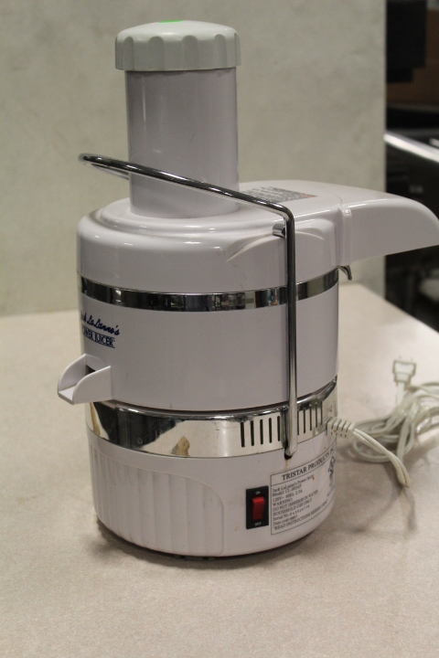 lot 40 image: Juicer by Tri Star products