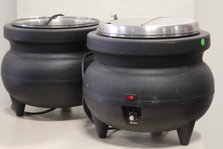 lot 82 image: Soup Kettle warmers