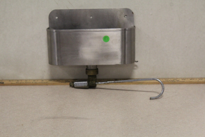 lot 83 image: Ice cream scoop Dipwell