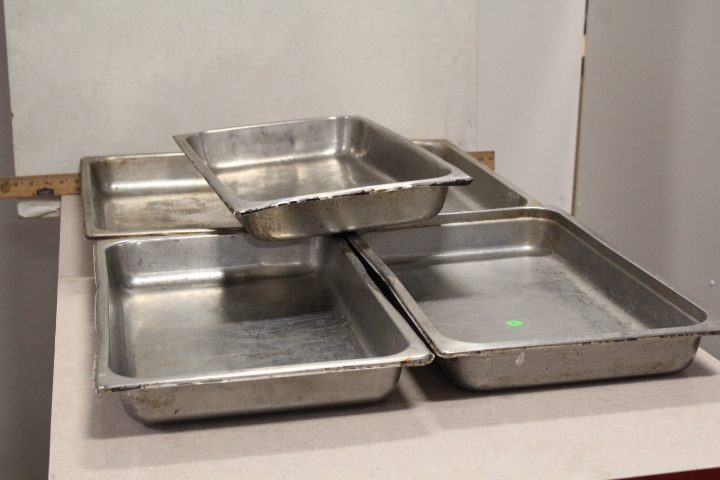 lot 104 image: Full size hotel pans