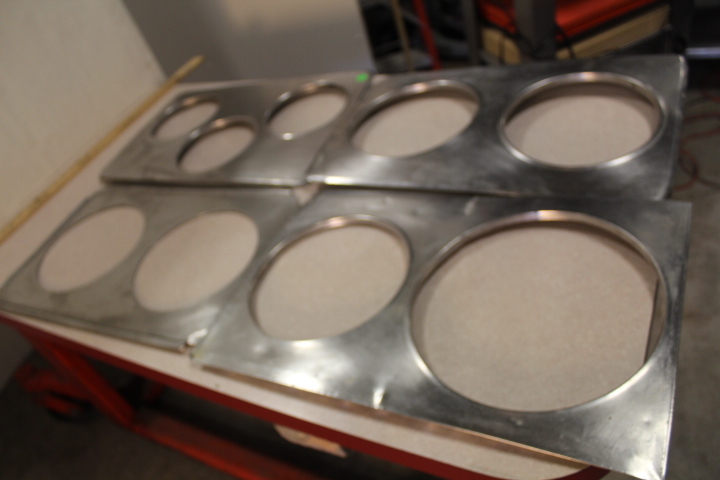 lot 156 image: Full size to round dividers