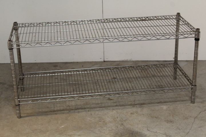 lot 160 image: Metro shelving  dunnage rack