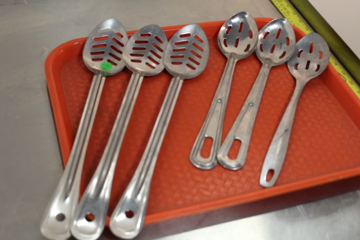 lot 186 image: Slotted spoons