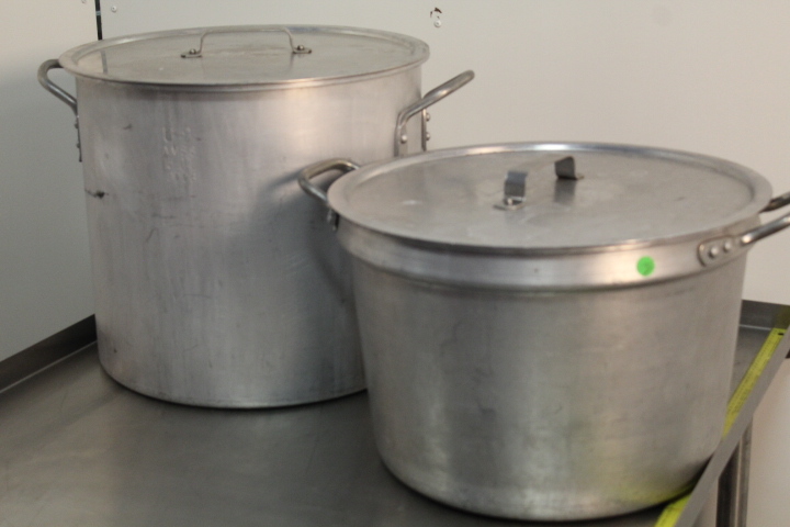 lot 195 image: Stock Pot lot