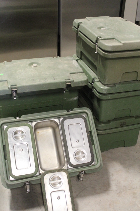 lot 197 image: Catering boxes