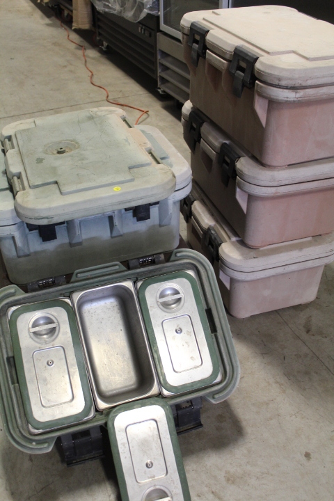 lot 200 image: Catering Carriers