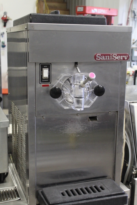 lot 27 image: Saniserve Soft serve ice cream  frozen yogurt