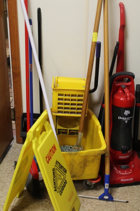 lot 48 image: Cleaning LOT