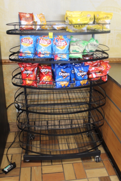 Snacks / chips rack | SUBWAY restaurant / sandwich sub shop Liquidation ...