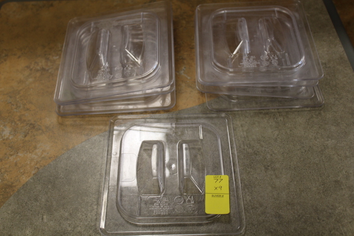 lot 77 image: 16 th size lids by Cambro