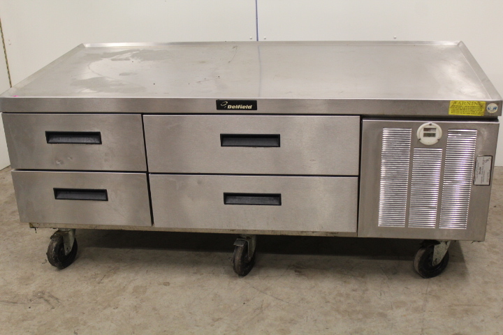 lot 16 image: Delfield Chef Base