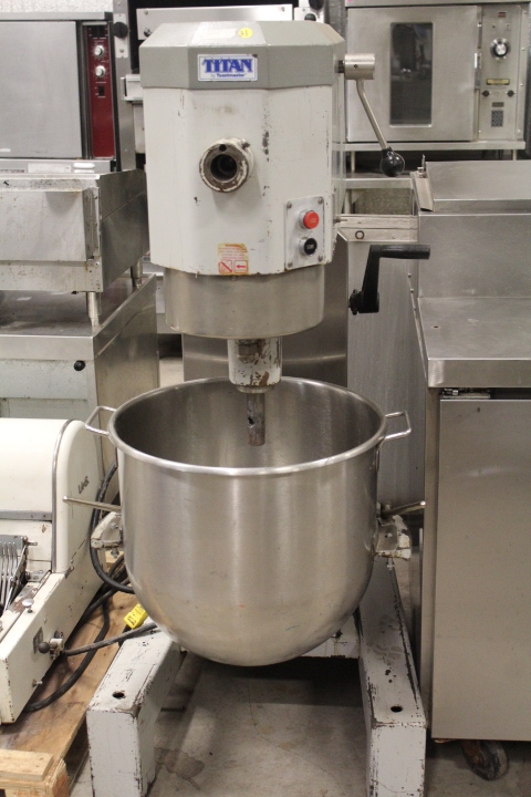lot 31 image: Titan 60 Quart Mixer