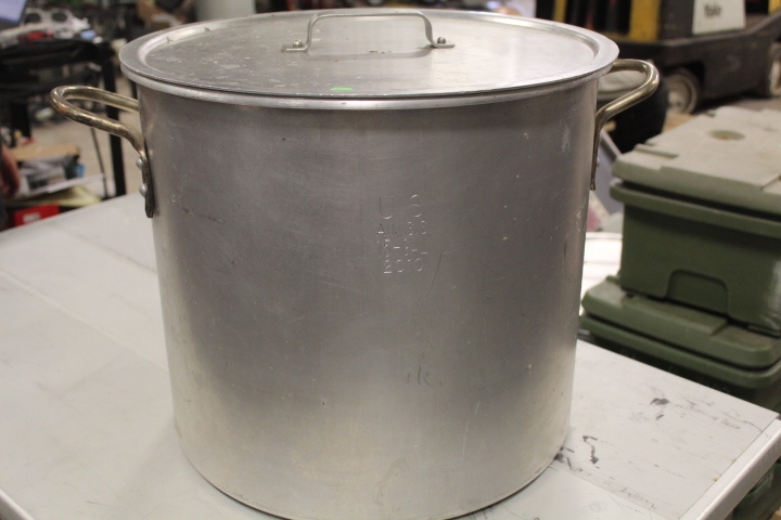 lot 53 image: 15 Gallon Stock Pot