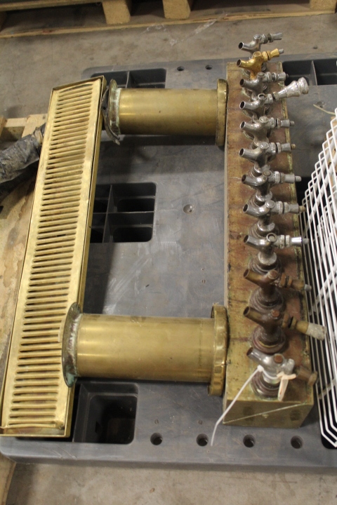 lot 59 image: Brass Tap