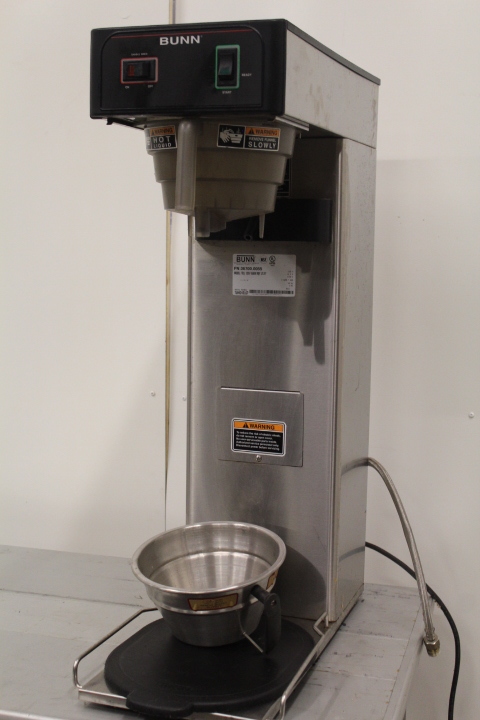 lot 64 image: Bunn Ice Tea Machine
