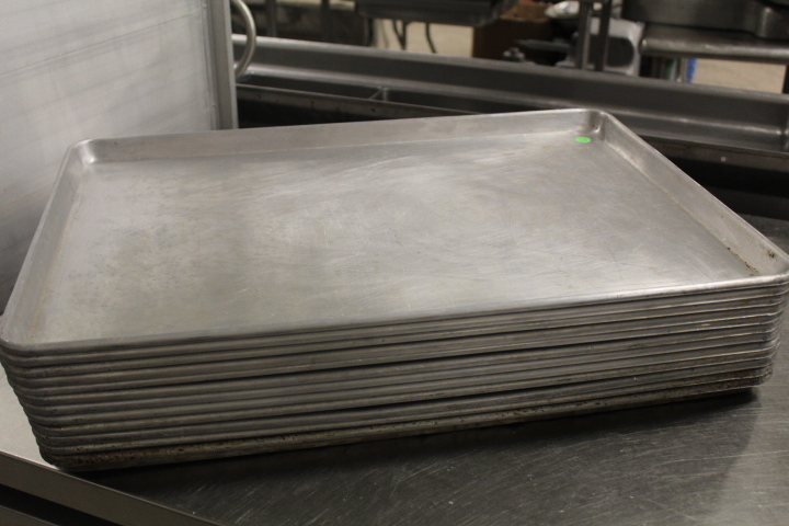 lot 76 image: Full Size Sheet Pans