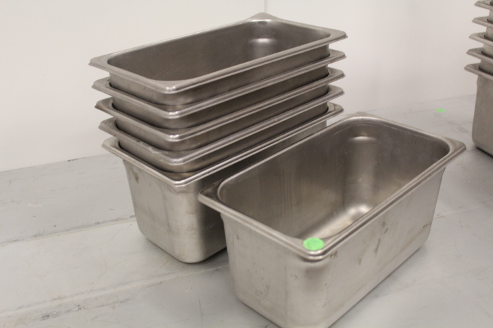 lot 80 image: 13 size Insert Pans