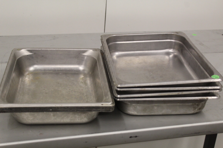 lot 88 image: 12 size Hotel Pans