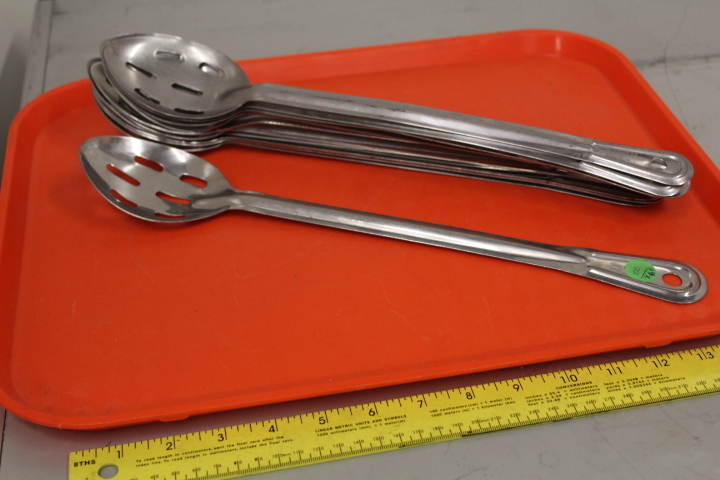 lot 100 image: 16 Slotted Serving Spoons