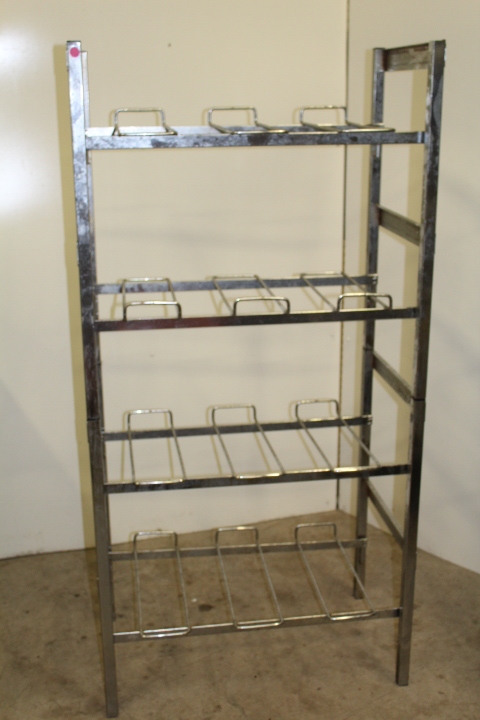 lot 109 image: Bag in the Box rack by Manitowoc