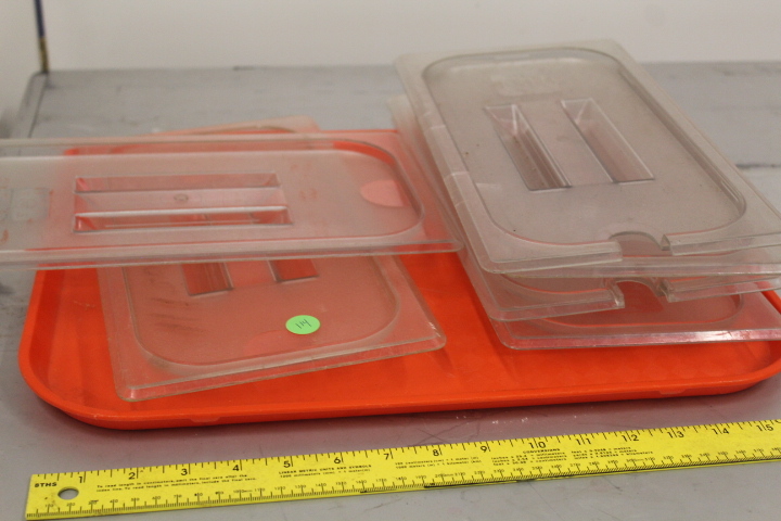 lot 114 image: 13 size lid Lot