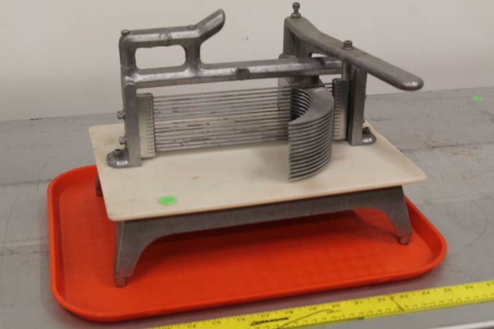 lot 120 image: Tomato Slicer