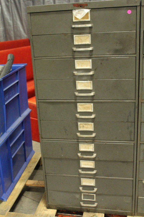 lot 144 image: 10 drawer cabinet