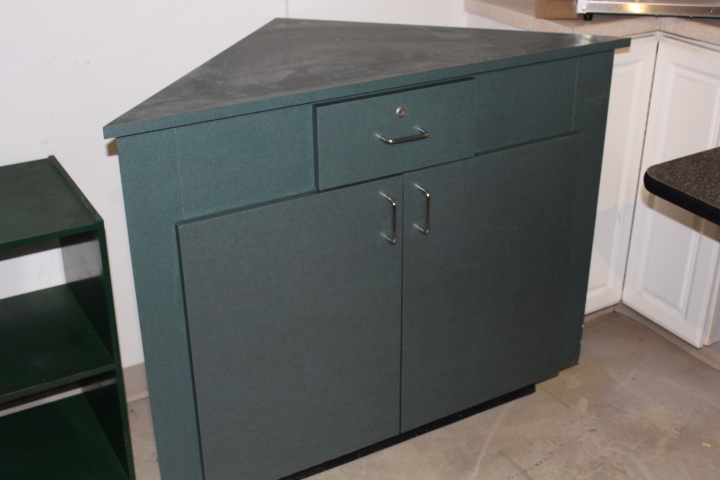 lot 44 image: Wooden corner cabinet