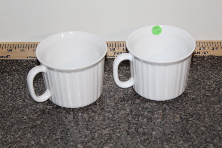 lot 49 image: Crocks